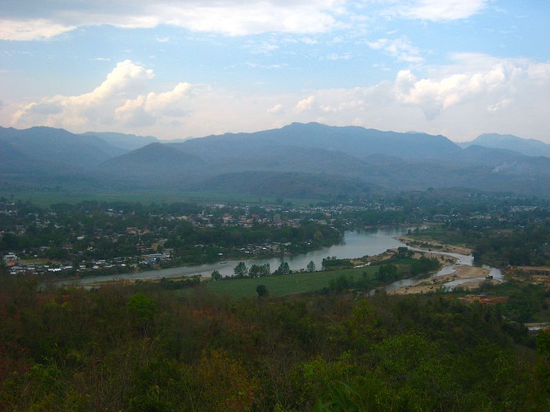 File:Hsipaw, Myanmar.jpg