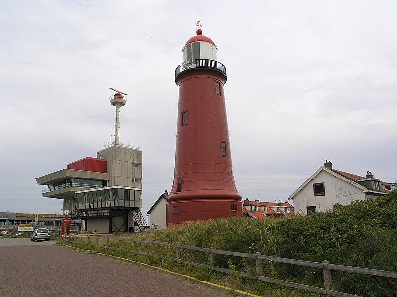 File:Kleine-vuurtoren-van-ijmuiden.jpg