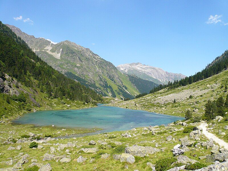 File:Lac de Suyen.JPG