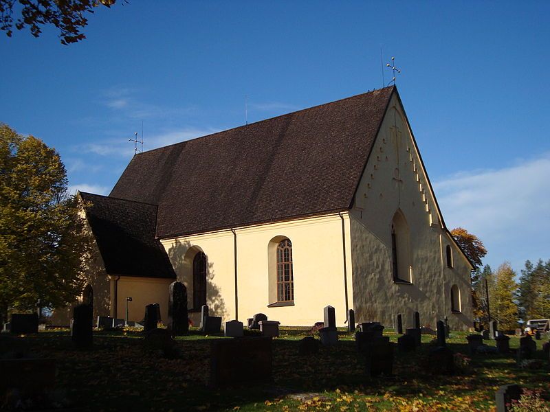 File:Möklinta kyrka 1.jpg