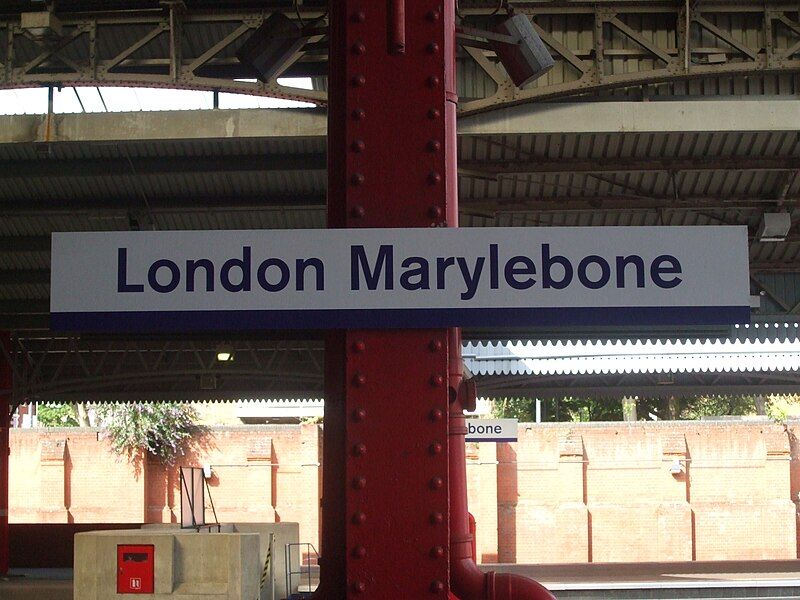 File:Marylebone station signage.JPG