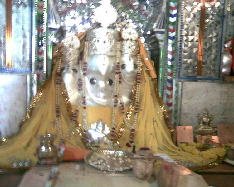 File:Mata Baglamukhi Temple.jpg