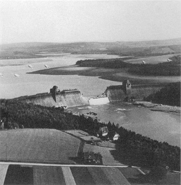 File:Mohne Dam Breached.jpg