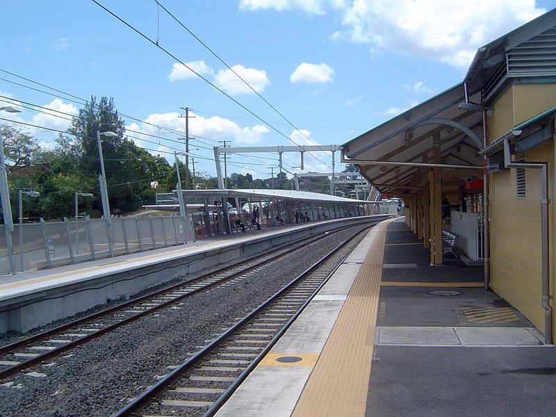 File:Oxley railway station.jpg