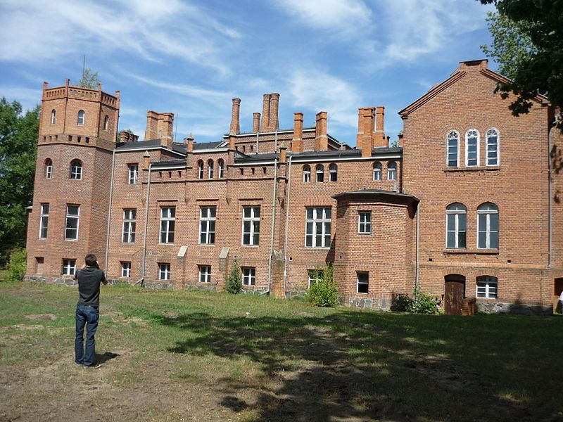 File:Podrzecze Castle.JPG