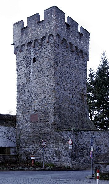 File:Roter Turm Bensheim2.jpg