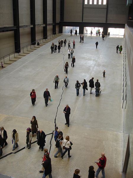 File:Shibboleth Tate Modern.jpg