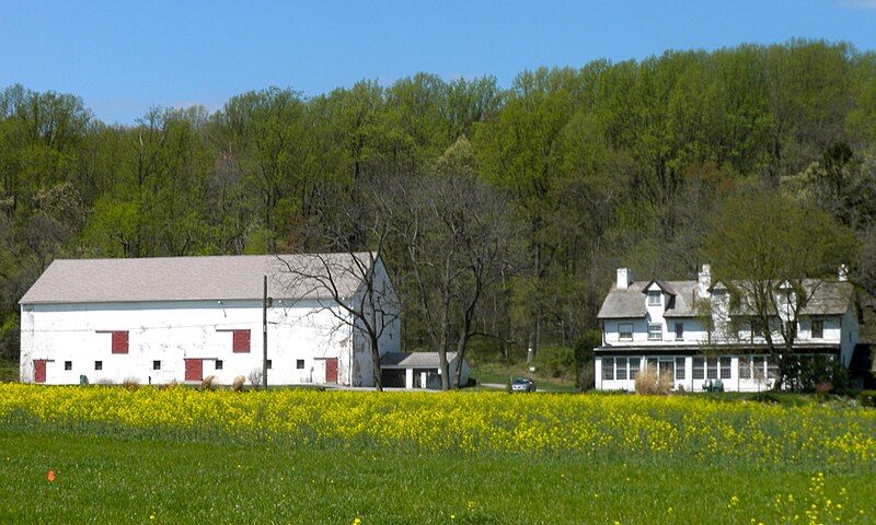 File:Solitude Farm.JPG