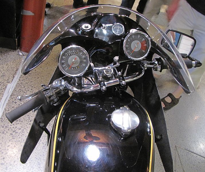 File:Velocette Thruxton instrumentation.JPG