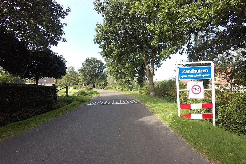 File:Zandhuizen Weststellingwerf.jpg