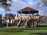 Band rotunda