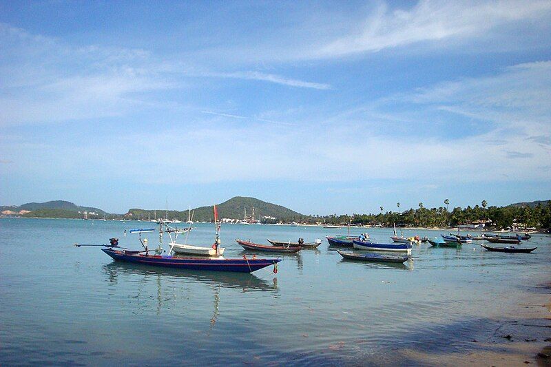 File:Bo Phut Beach.jpg