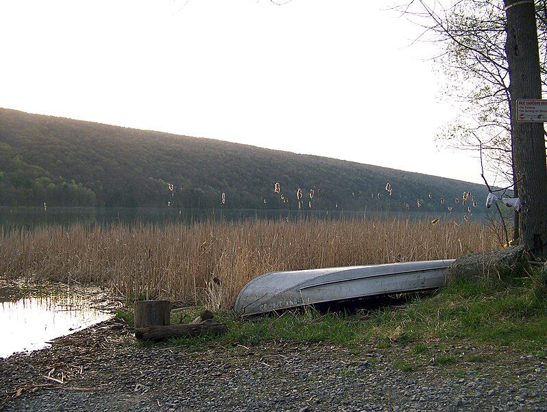 File:Hemlock lake.jpg