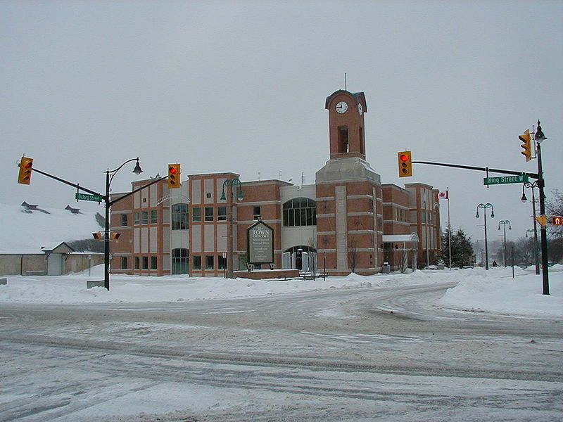 File:IngersollTownHall01.JPG