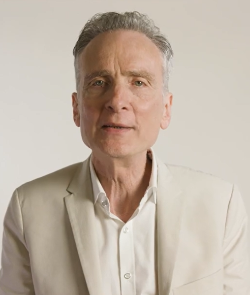 File:José Scheinkman.png