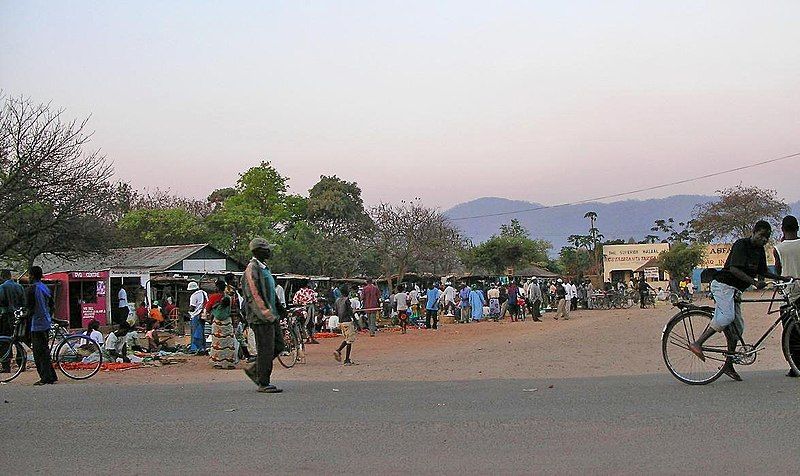 File:Liwonde market.JPG