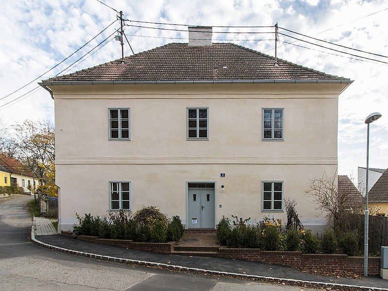 File:Matzen Hufschmiede 001.jpg