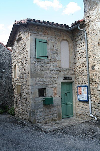 File:Saint-Beaulize mairie.JPG