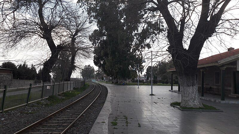 File:Sazliköy station.jpg