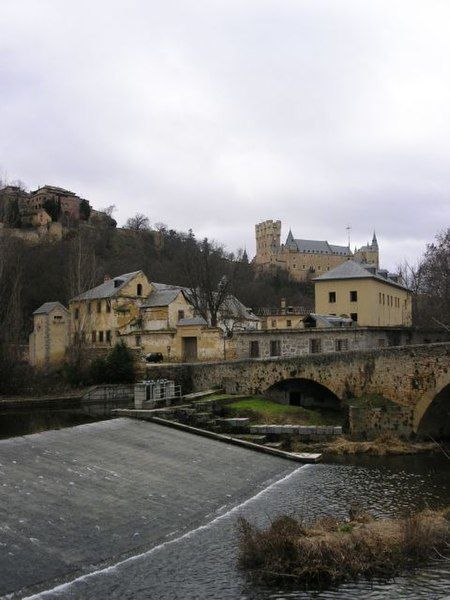 File:Segovia.jpg