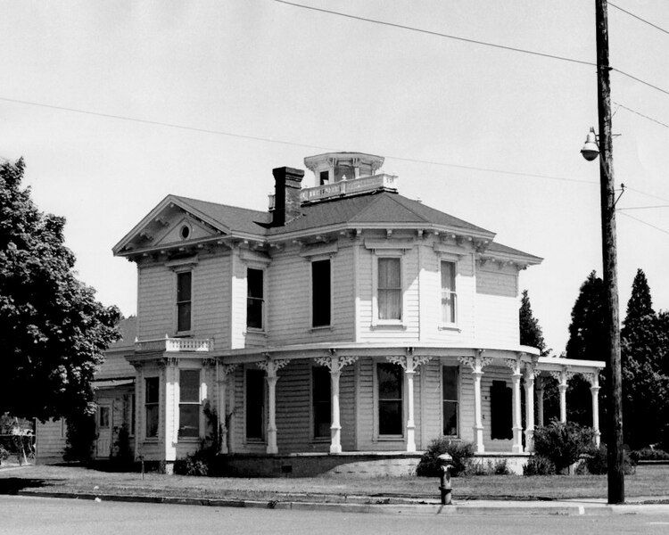 File:Slocum House.jpg