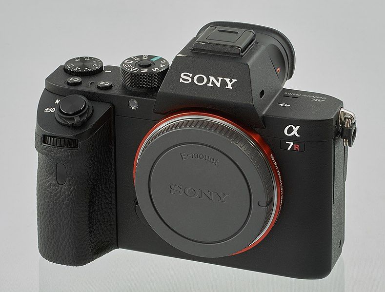 File:Sony A7RMII.jpg