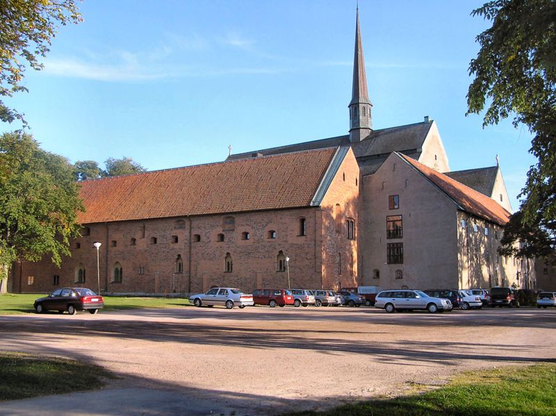 File:Vadstena-kloster.jpg