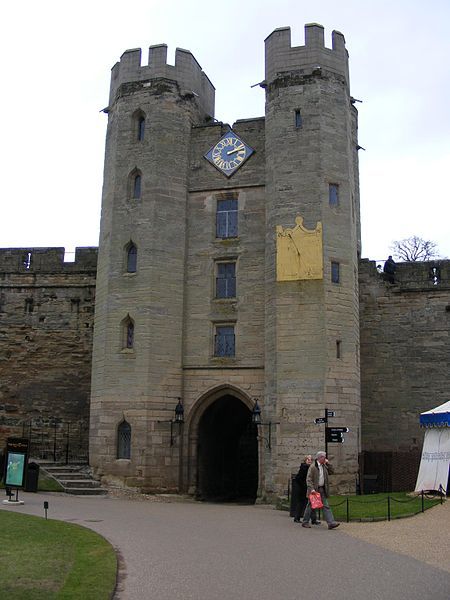 File:WarwickCastle2.jpg