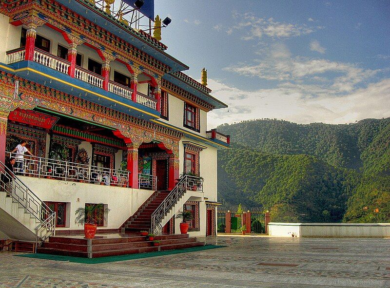 File:AmitabhMonastery.jpg