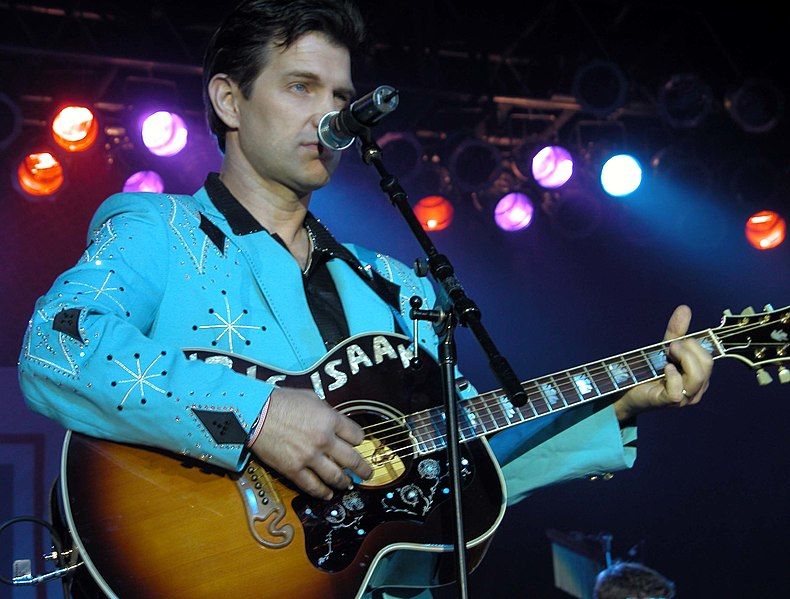 File:Chris Isaak.jpg