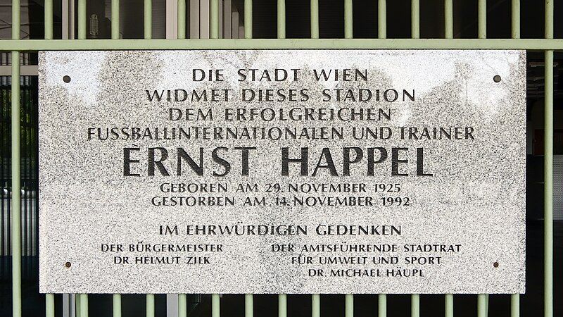 File:Ernst-Happel-Stadion 06.jpg