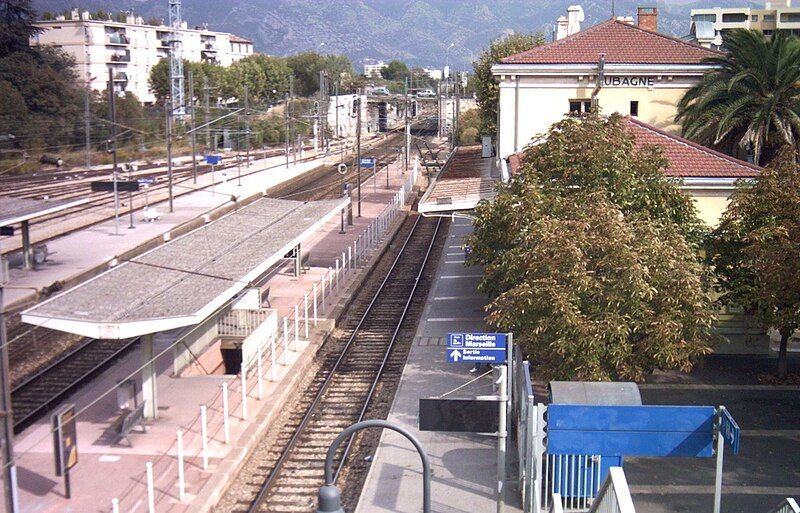 File:Gare-Aubagne43.jpg