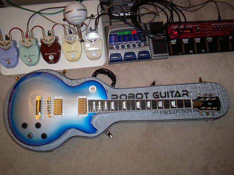 File:Gibson Robot Guitar.jpg