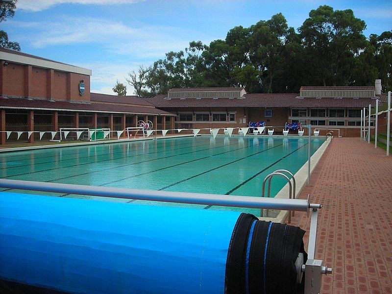 File:Hale pool.JPG