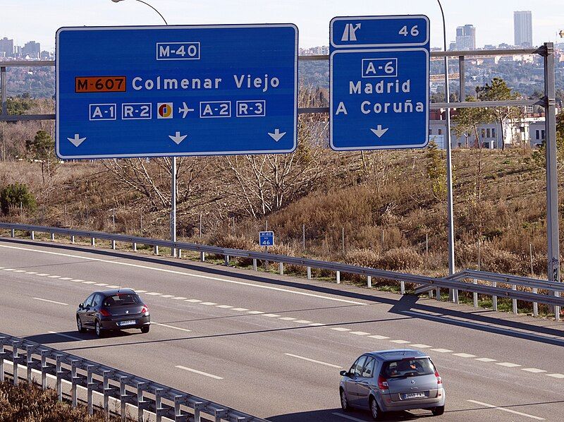 File:M-40-Madrid-km-46.jpg