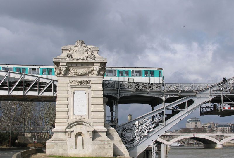 File:Viaduc-d'Austerlitz.jpg