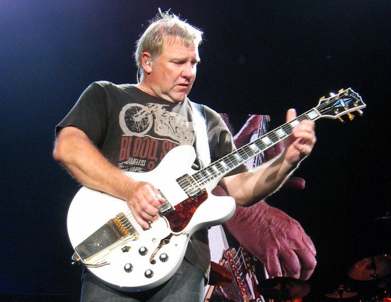 File:Alex Lifeson4.jpg