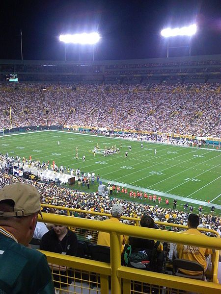 File:BearsatPackersOct0707.JPG