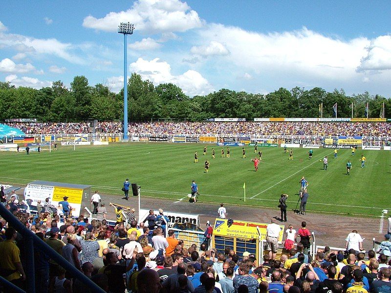 File:BrunoPlacheStadion.JPG