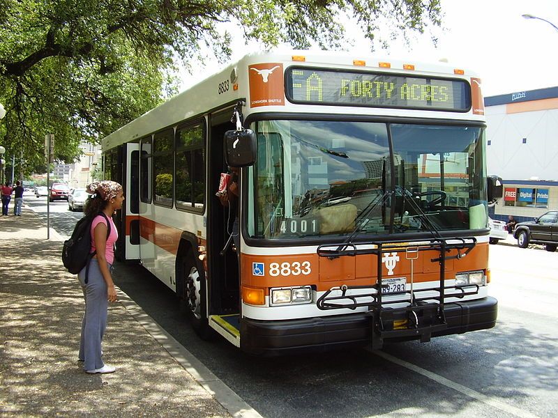 File:CapitolMetroUTBus.JPG