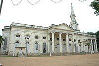 Church of South India Cathedral of St. George, Chennai is an example of the Neoclassical style .[174]