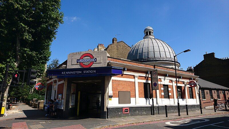 File:Kennington Underground Station.jpg