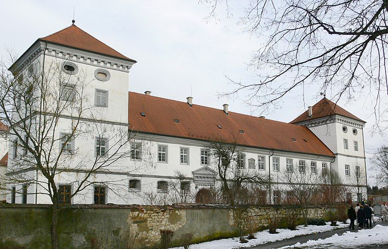 File:Meßkirch Schloss 5.jpg