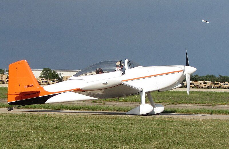 File:RV-8.jpg