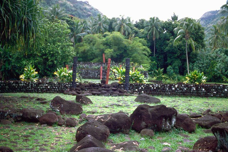 File:Tahitimarae1.jpg