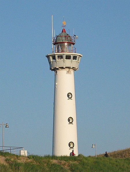 File:Vuurtoren-Egmond-aan-Zee.jpg