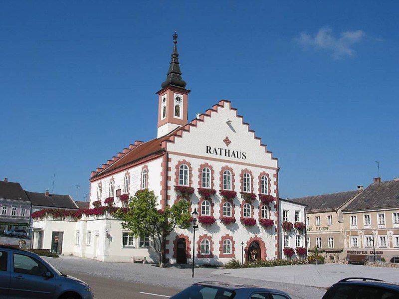 File:WaidhofenRathaus.jpg