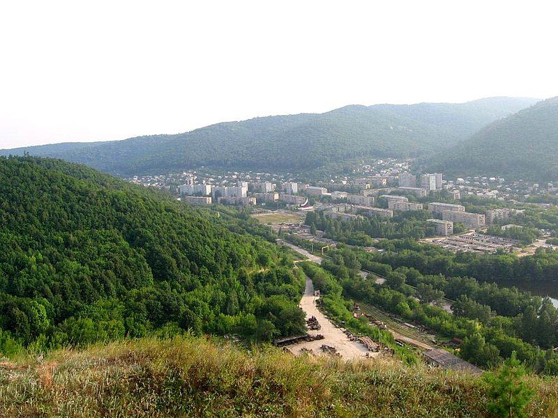 File:Yabl ovrag.jpg