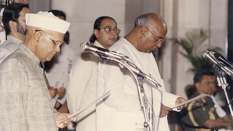 File:BL---HD-DEVE-GOWDA-SD-SHARMA-SWEARING-IN-CEREMONY.jpg