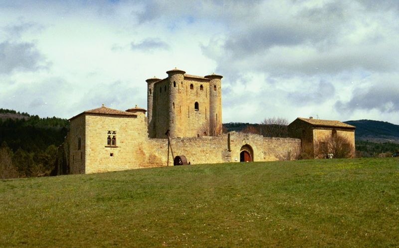 File:Château d'Arques.jpg